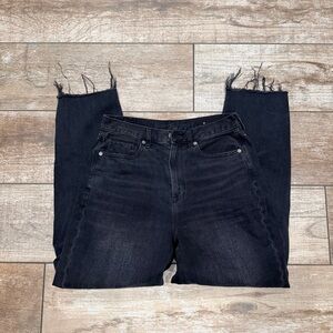 American Eagle | Black Distressed Relaxed Mom Jeans